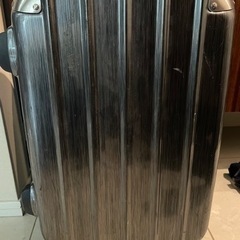 キャリーケース　スーツケース　機内持ち込みサイズの画像