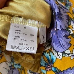 レトロフラワープリント🌸肩出しブラウスの画像