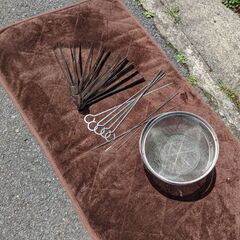 アウトドア💞BBQ🏕️どうですか🤗27センチ😽😽😽トング7本とザル😤😤😤の画像