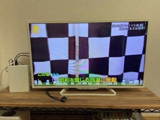 SHARP 32型　テレビ　USB-HDD録画つき2017年製