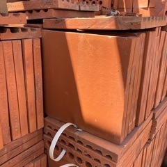 レンガのテラコッタタイル　外構などに　の画像