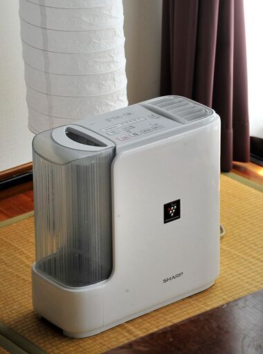 【お引き取り限定】　水道水で使う加湿器　2017年製　SHARP HV-G50-W  Plasmacluster