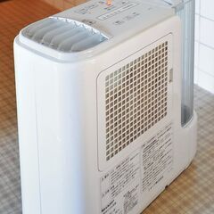 【お引き取り限定】　水道水で使う加湿器　2017年製　SHARP HV-G50-W  Plasmaclusterの画像