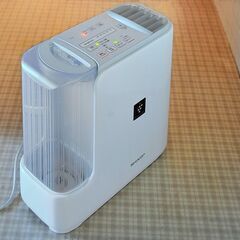 【お引き取り限定】　水道水で使う加湿器　2017年製　SHARP HV-G50-W  Plasmaclusterの画像