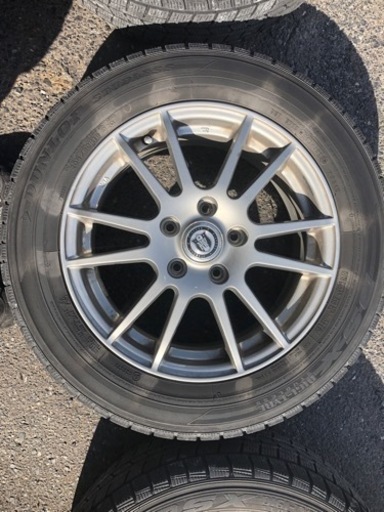 スタッドレスタイヤホイール付4本セット　205/60R16 92Q