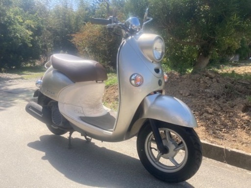 丸っこい系スクーター原付ヤマハビーノ4サイクル