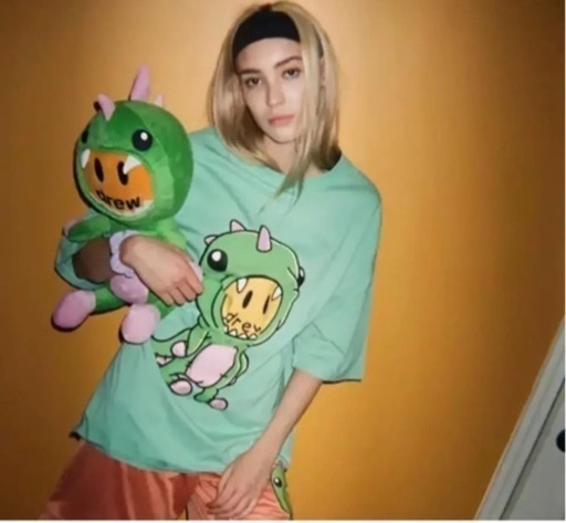 drew house ダイナソー　Tシャツ　キーホルダー付き