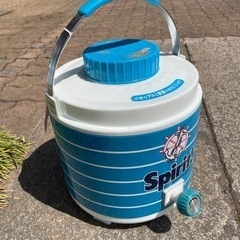 ダイヤ魔法瓶　携帯式保湿容器　6リットル　0円