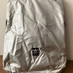 adidas originals デイバッグ【シルバー】未使用品