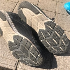 asics スニーカー　23.5センチの画像
