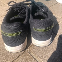 asics スニーカー　23.5センチの画像