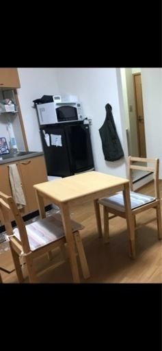 ダイニングテーブル