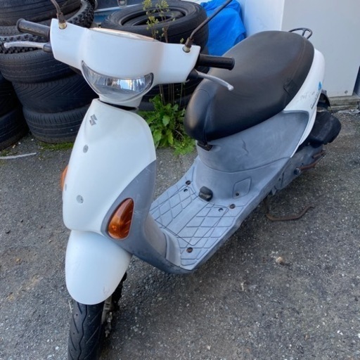 SUZUKI レッツ4 白色　原付スクーター　50cc メットイン　4サイクル　福岡市南区