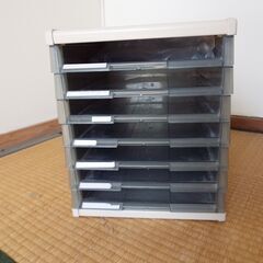 『引取連絡中8/6』書類ケース　オフィス　7段　A4サイズ　【中古】