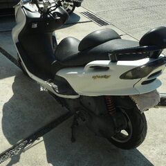 YAMAHA マジェスティ125 コマジェ カスタム ホワイトの画像