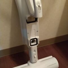 東芝　ハンディ掃除機　CLF1-CH (W)
