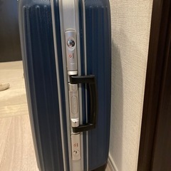 スーツケースの画像