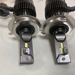 LEDヘッドライト H4 6000K 22800lmの画像