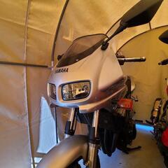 FZ400 