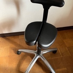 アーユルチェアーの中古が安い!激安で譲ります・無料であげます アーユルチェアーの中古が安い!激安で譲ります・無料であげます