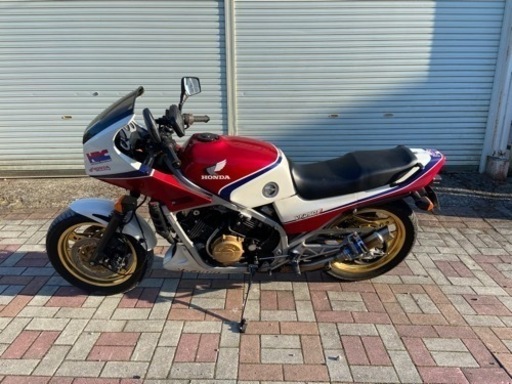 ホンダ HONDA VF750F