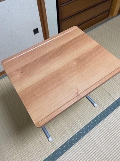 折りたたみ式コンパクトテーブル