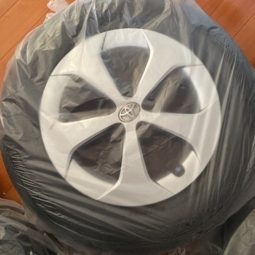 プリウス純正タイヤホイールセット