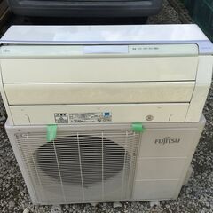 値下げ　即日取り付け可￥8,000～　富士通エアコン　ノクリア　8～12畳用　お掃除機能　2012年　AS-S28A-W　  中古　近隣無料配達