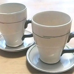 マグカップとお皿　ペアの画像