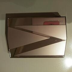 美品アイメイク化粧品の画像