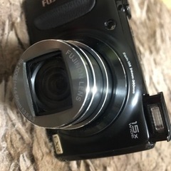 【FUJIFILM】デジカメ