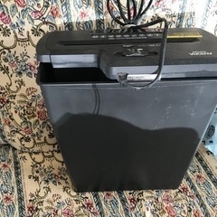 【無料】4/17引取のみ　引越し処分　書籍、洋服、家具、新品タオルなど多数の画像