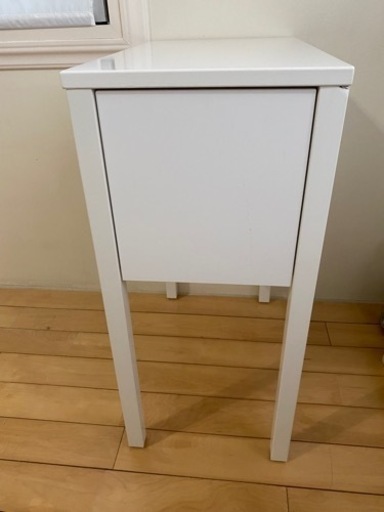IKEAサイドテーブル