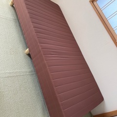 シングル　足付きベッド