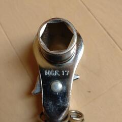 17ソケット トルクレンチ2個セットの画像