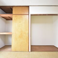 広くお使い頂ける、落ち着いた雰囲気の物件です。一階なので、階段の心配もありません。 - 中野区