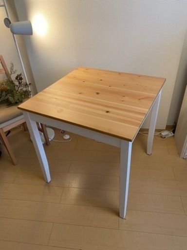 IKEA LERHAMN ダイニングテーブル