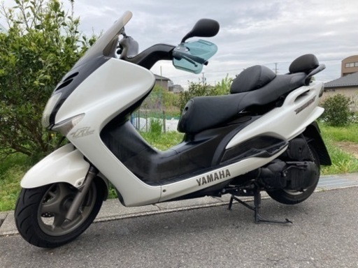 バイク　YAMAHA Majesty 125FI