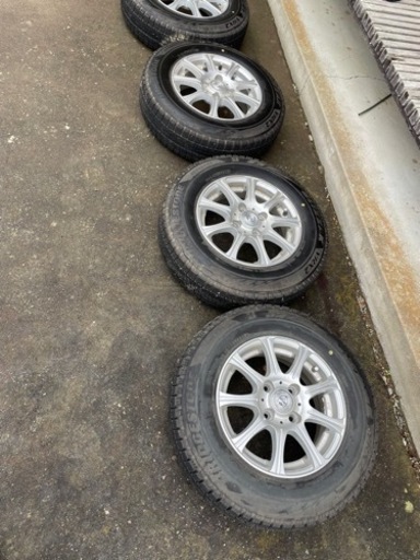 ブリヂストン　VRX2　スタッドレスタイヤ　4本セット