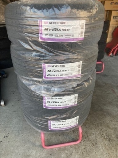 ネクセン　新品18インチタイヤ　215/45/R18