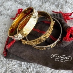 コーチ　バングル　ホワイト