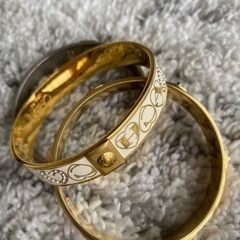 コーチ　バングル　ホワイトの画像