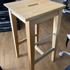 大きめ木製スツール