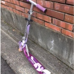 キックボード　キックスケーター