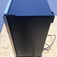  動作確認済み⭐︎Danby 冷蔵庫 缶１２０本収納 DBC120BLS-3の画像