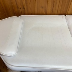 施術用 ベット リクライニングします。