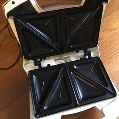 つっぱり棚　ホットサンドメーカーの画像