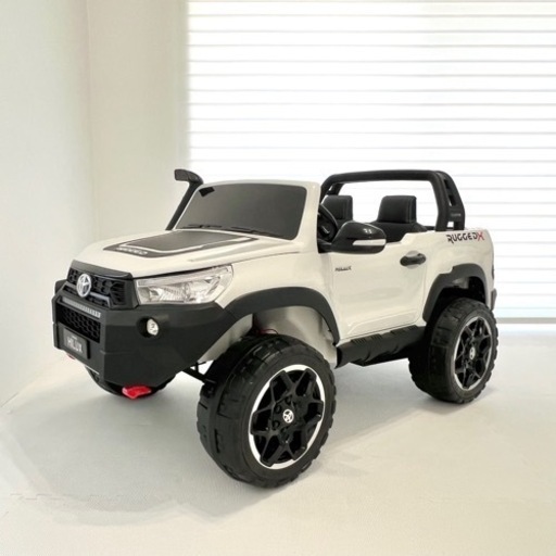 乗用ラジコン　ハイラックス　ラギッド