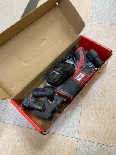 レシプロソー　電気ノコギリ　工具