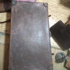 インテリアスーツケースの画像